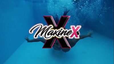 Lesbian Orgasms! Layla Lust & Maxine X Make Each Other Squirt!